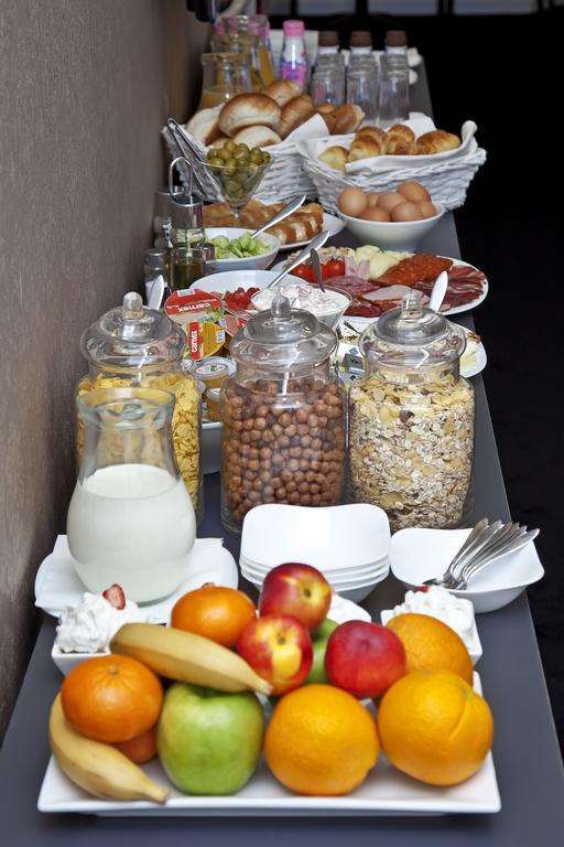 Garni Hotel Eter Ni 레스토랑 사진